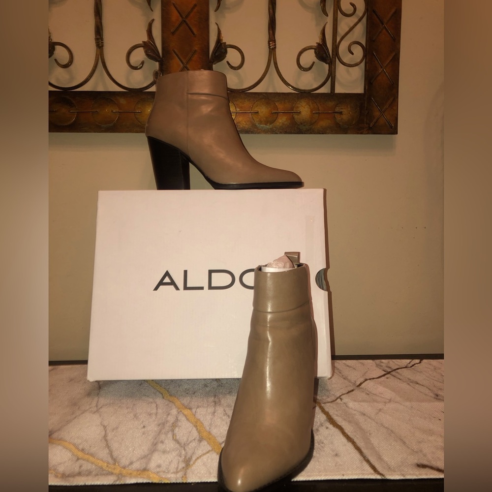 Ankle boots; size 7.5; Taupe with black sole; very pretty and comfortable;